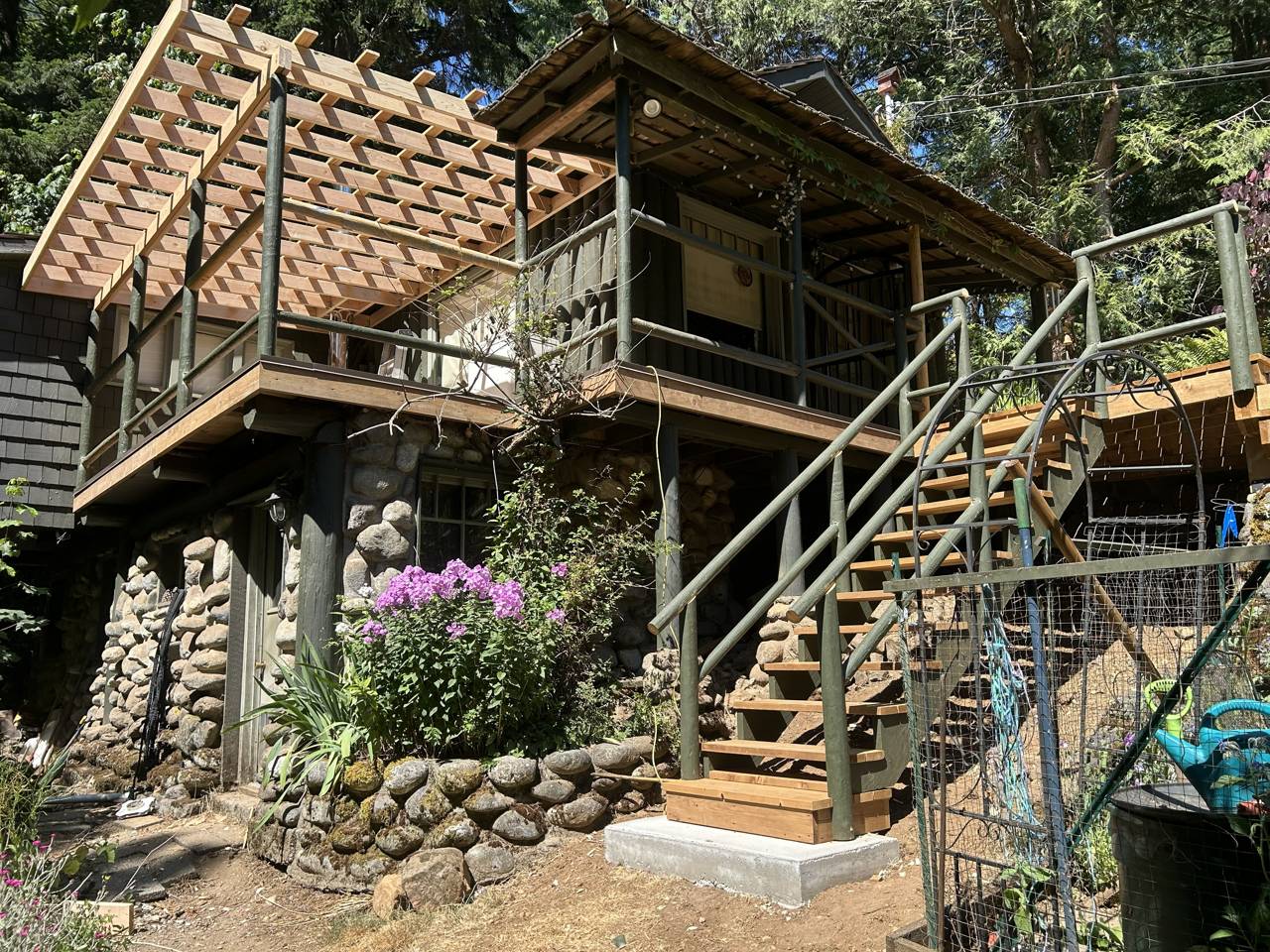 Covered deck - after - stairs