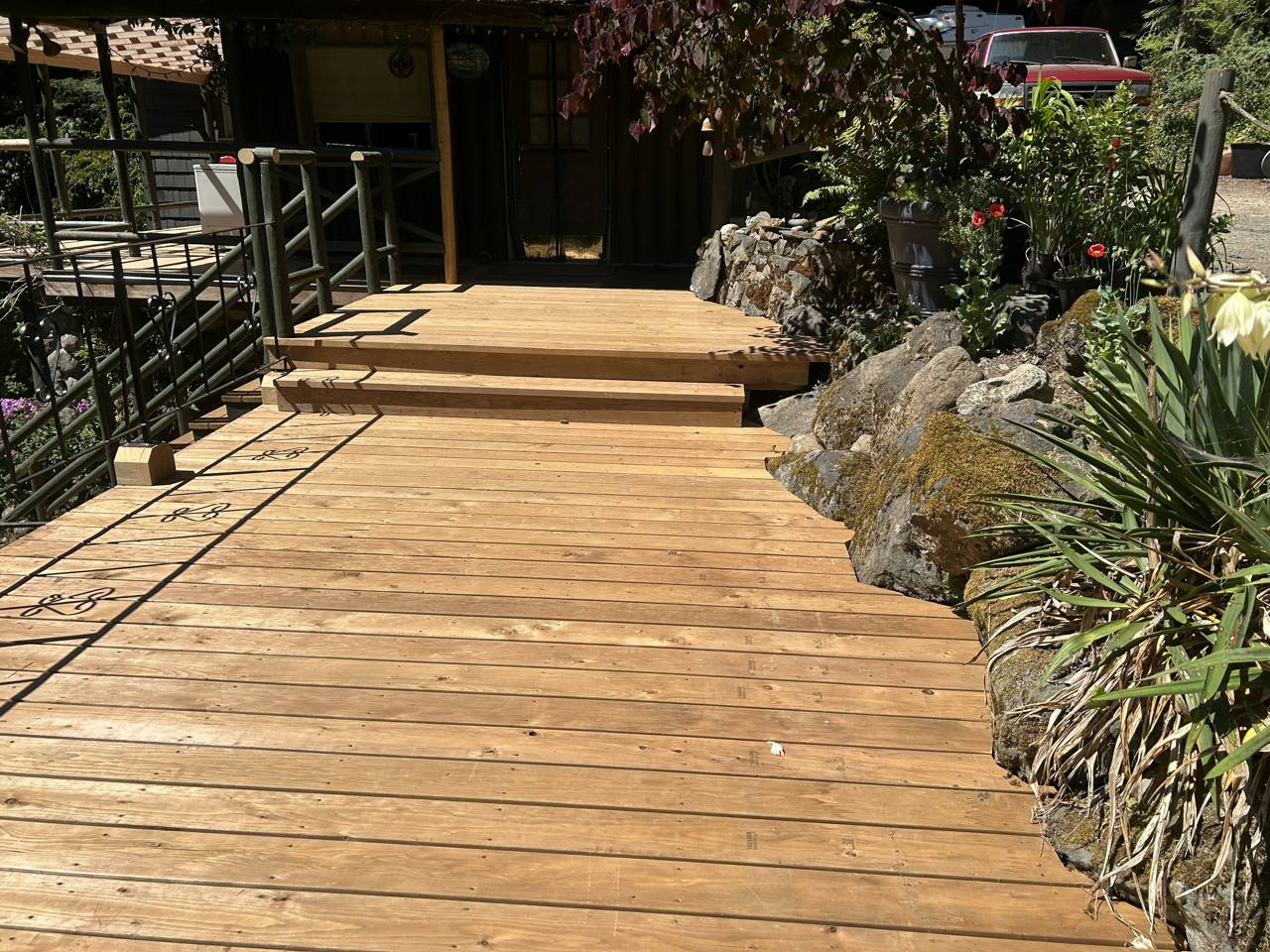Side deck - after