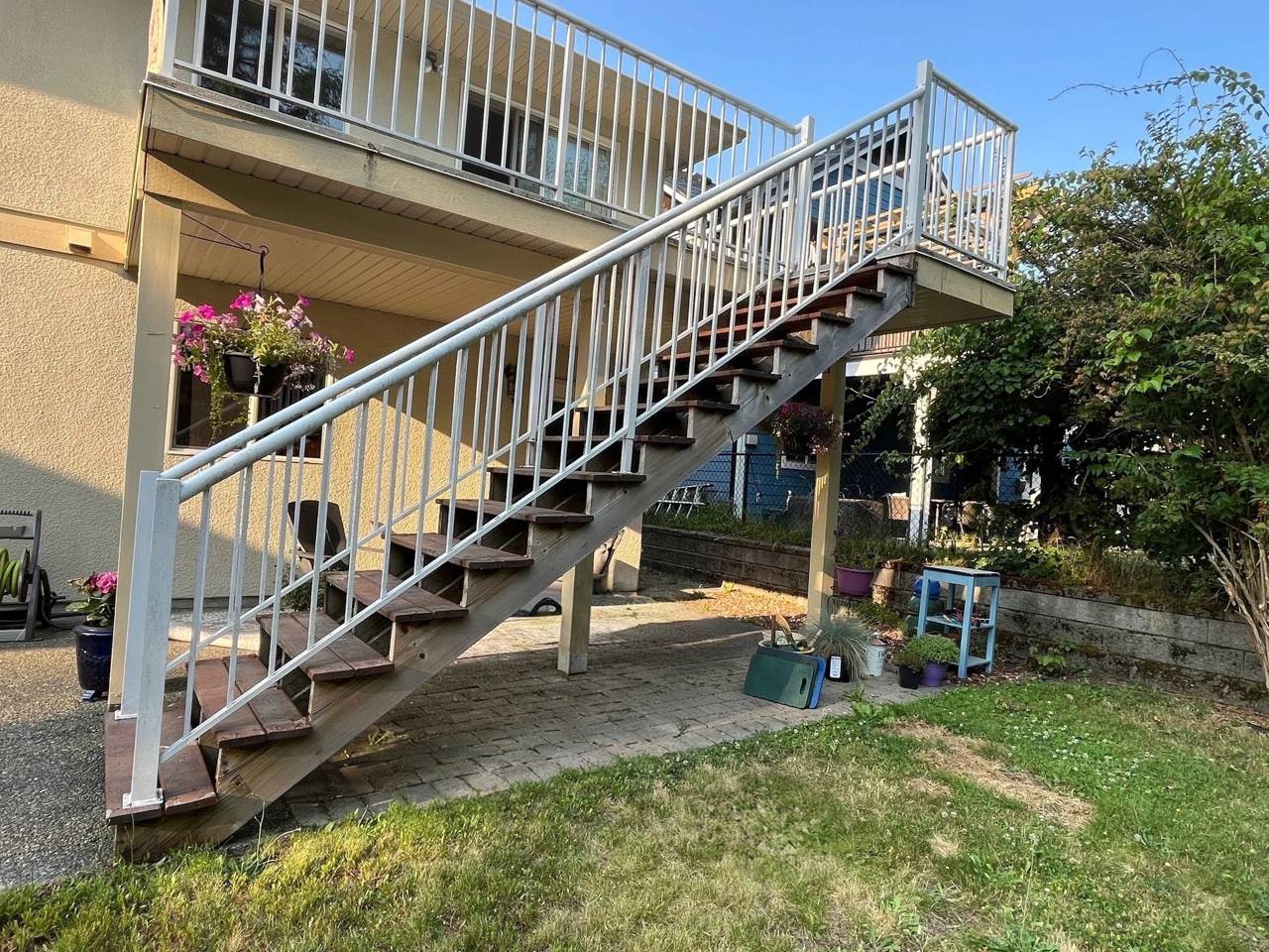 Exterior staircase - before