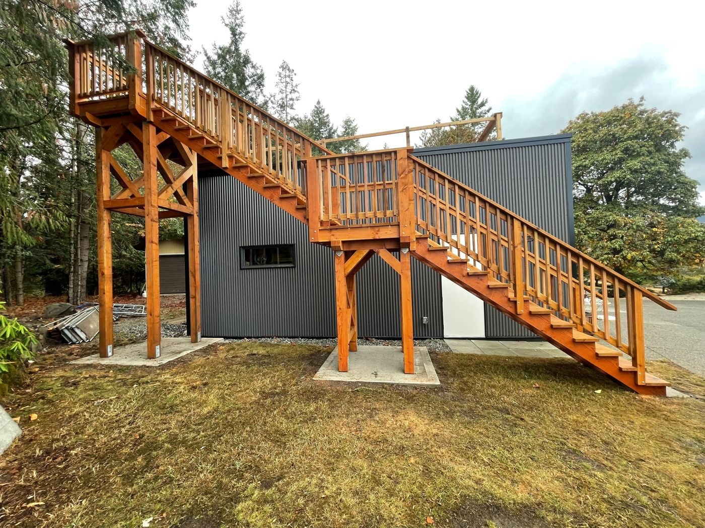 Trellis walkway and staircase - after